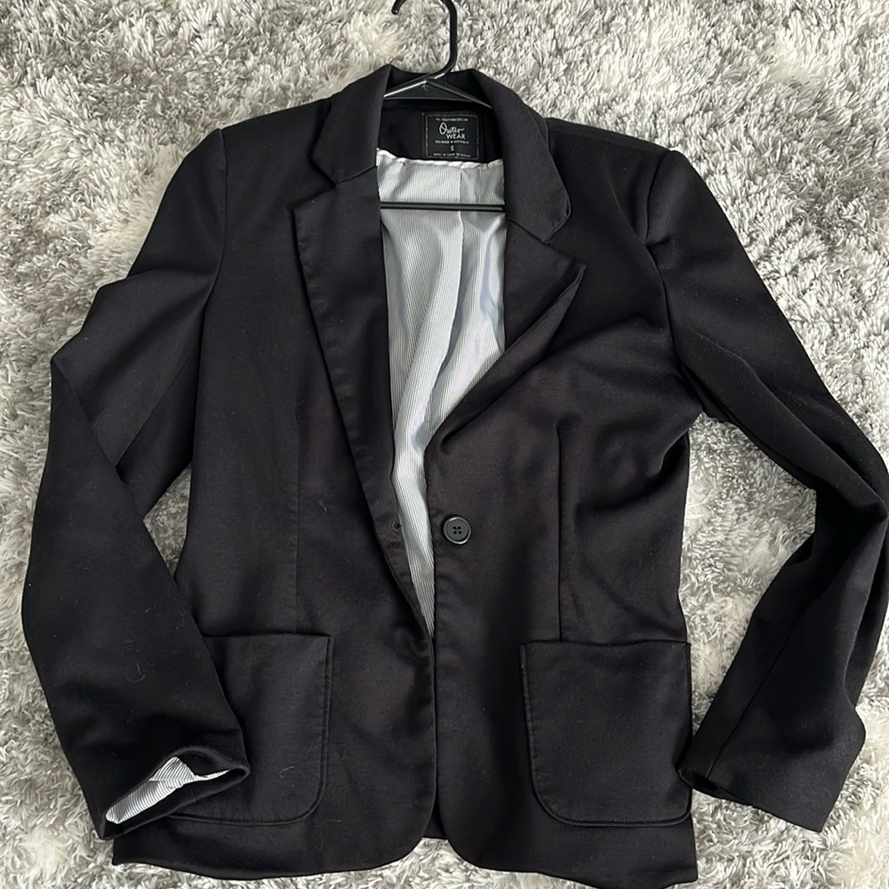 Black Women’s Blazer size small